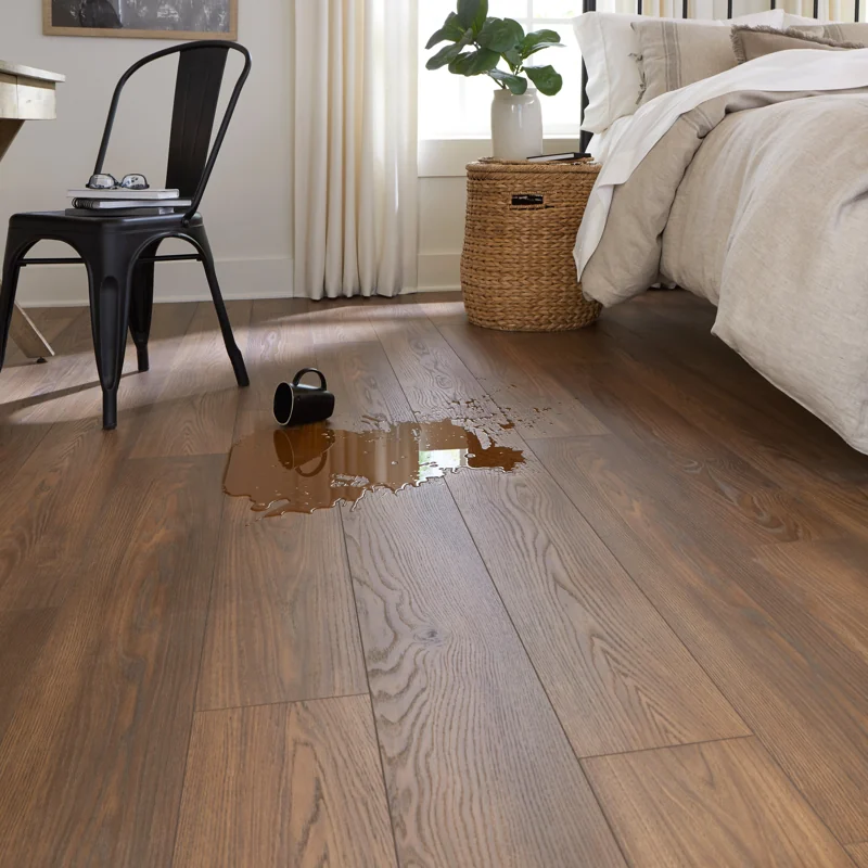 Waterproof laminate flooring with a liquid spill