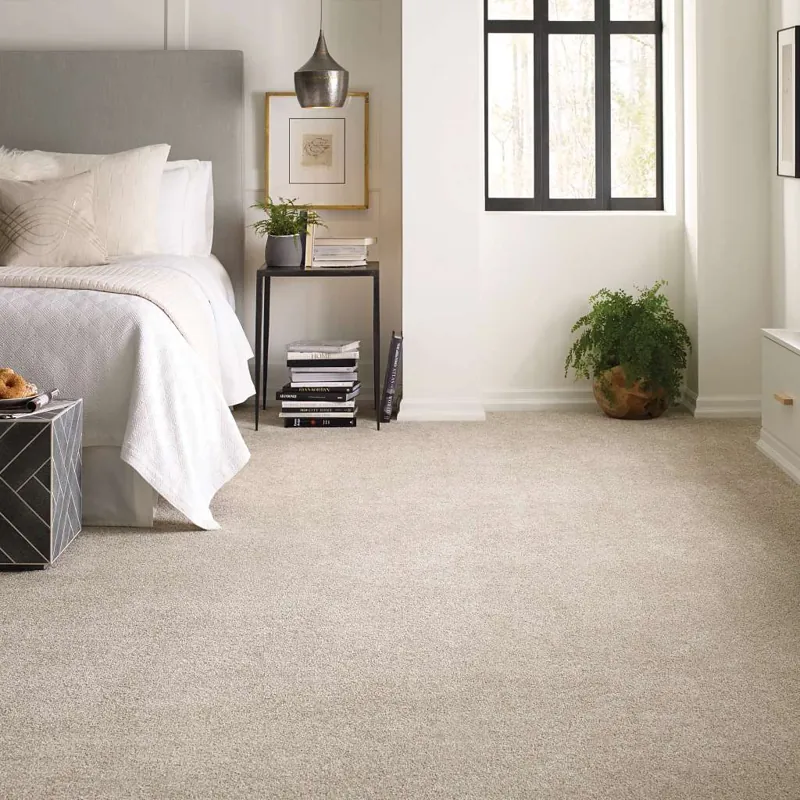 Light grey twist pile bedroom carpet